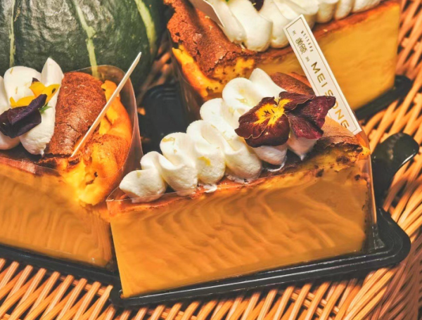 High-Aesthetic Desserts Collection: Picture-Perfect Creations for Social Media